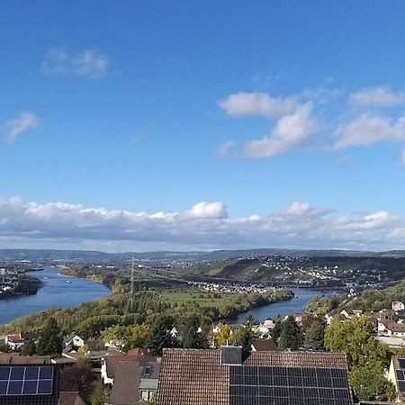 Rheinblick Am Rheinsteig Zur Festung Ehrenbreitstein Mit Balkon Und Sauna Urbar  Exterior photo